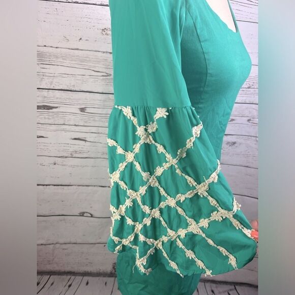 Judith March Green Bell Sleeve Mini Dress - Picture 3 of 7